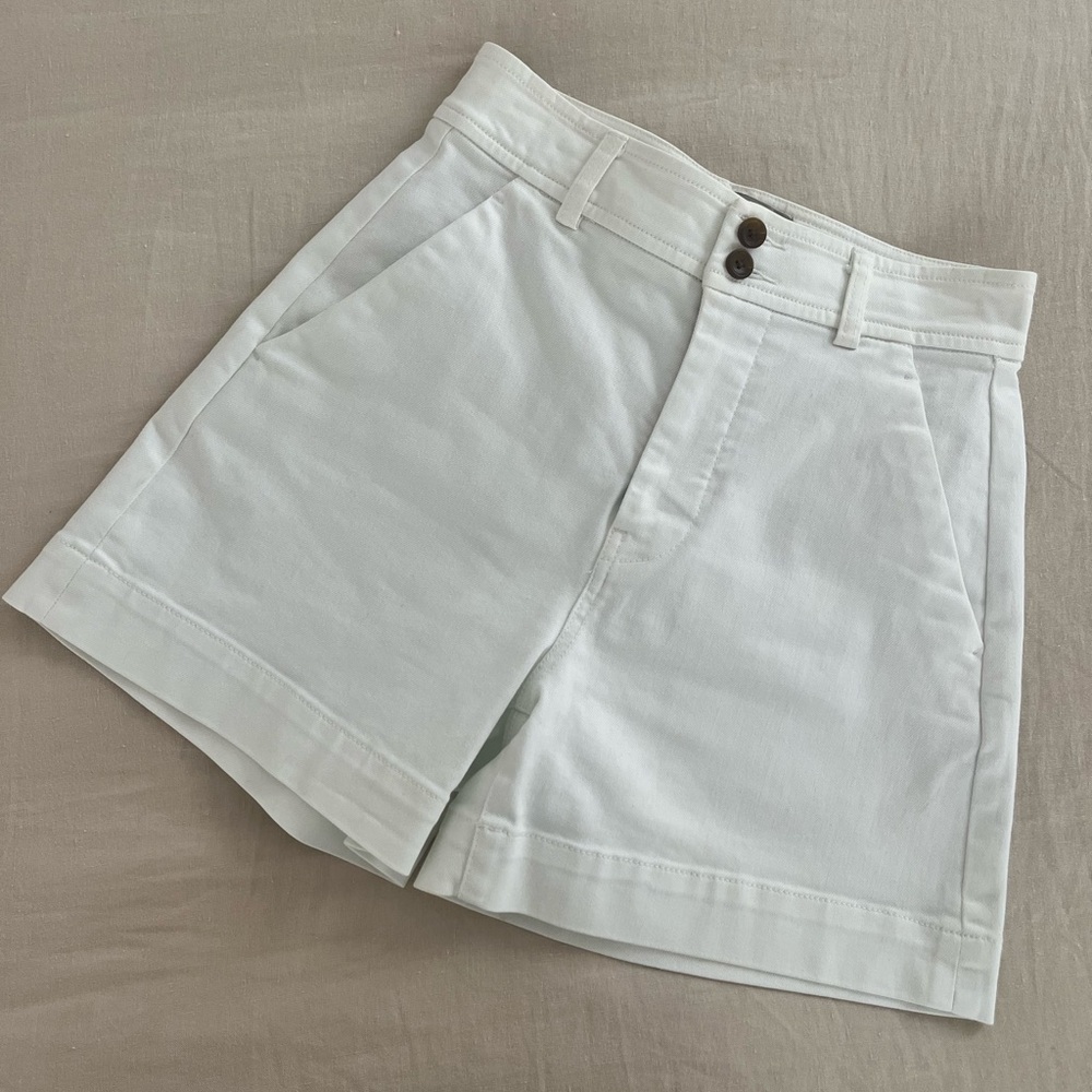 Everlane high waisted shorts